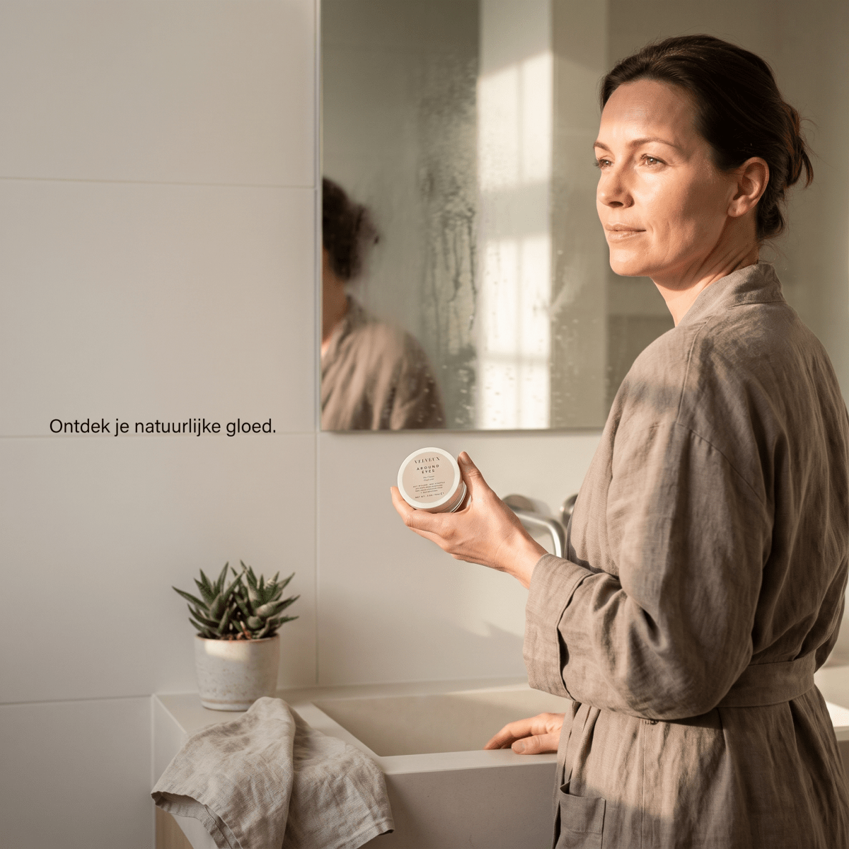 Oogcrème tegen wallen en oogzakjes | best getest 2025 - VelveuxNL - 8720256752189 - Vegan en Natuurlijke skincare routine's